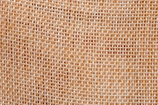 Understanding the Difference Between Knit and Woven Fabrics