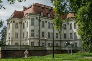 Mastering the Art of Negotiating Lower Home Insurance Premiums